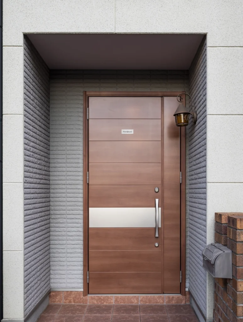 Jmenovka na dveře „MODERN“ | Vryto.cz – Gravírování na míru