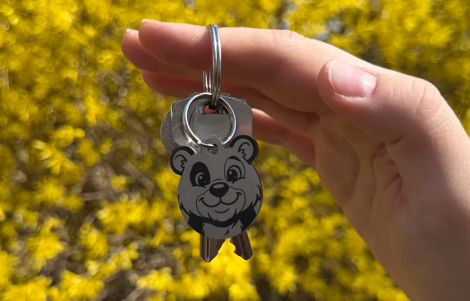 Nerezová klíčenka s vlastním textem – Méďa - Vryto.cz